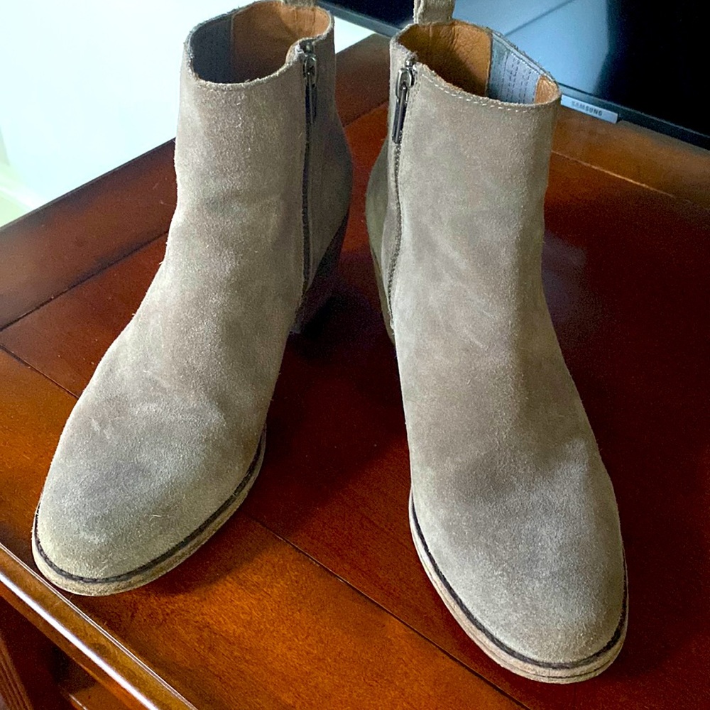 FRYE Chelsea Boot